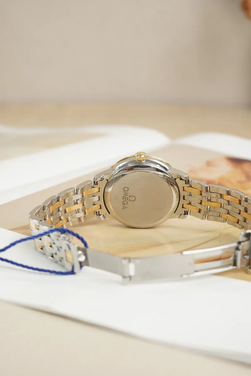 OMEGA Watch Collection Watch White One Size32.7mm — detail view 5 of 12