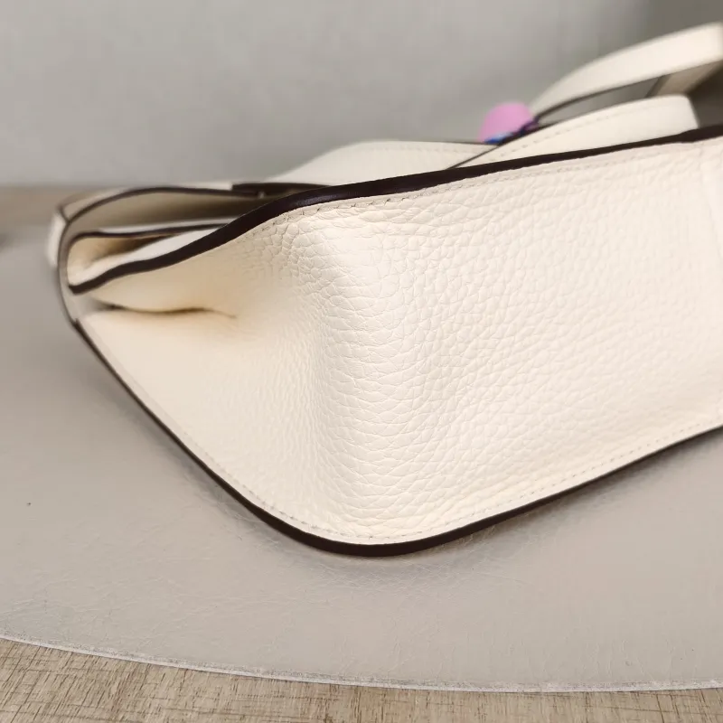 Hermès Shoulder Bag Halzan 25I2 TC Calfskin Small25 × 8 × 17 cm — detail view 1 of 12