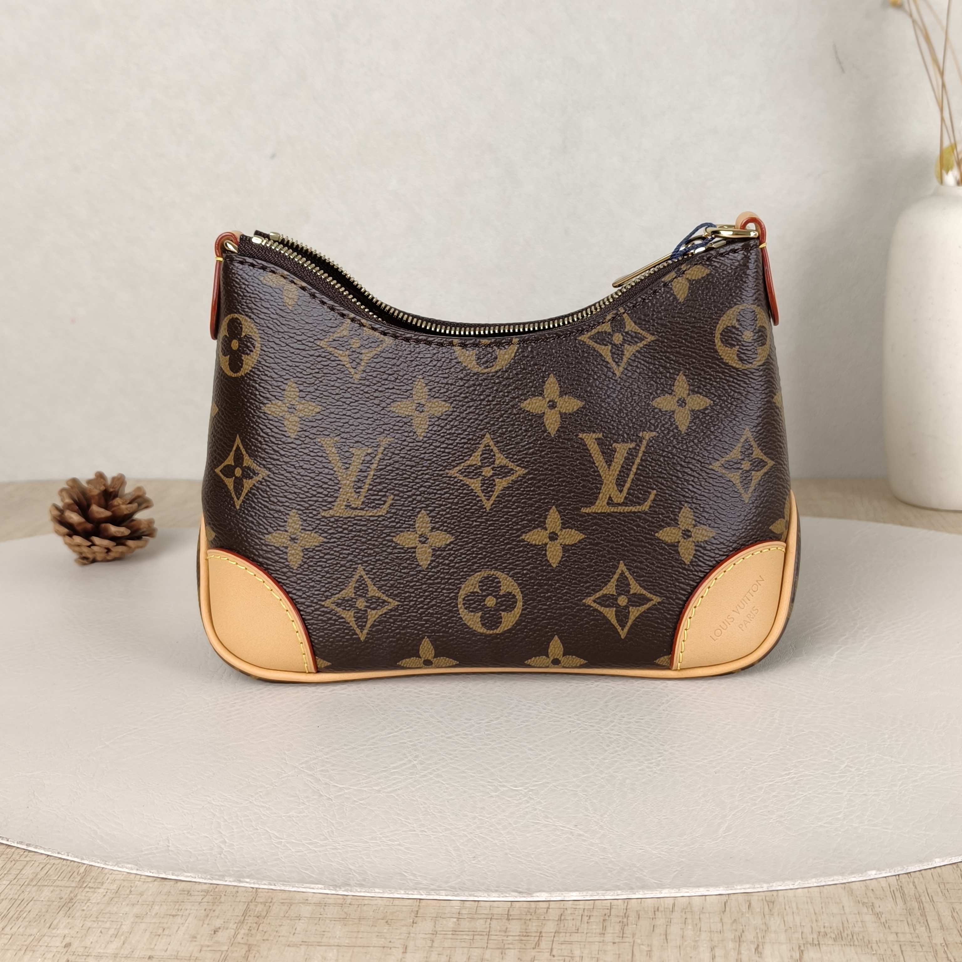Louis Vuitton Crossbody Bag Boulogne PV Cnano19 × 8 × 13 cm