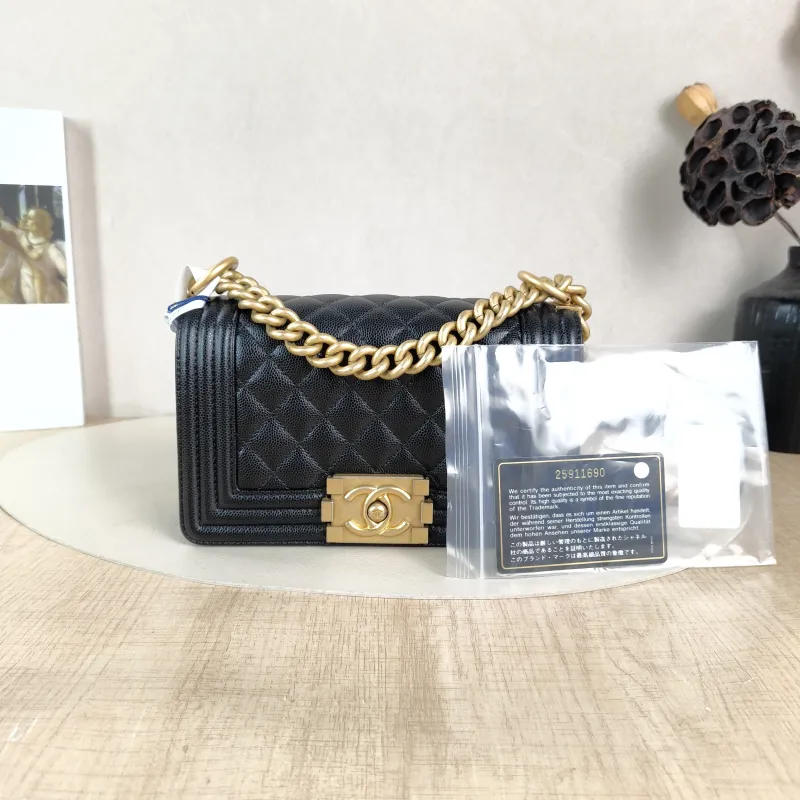 Chanel Crossbody Bag Le Boy Black Grained Calfskin Small 20.5 × 8.5 × 12 cm 25 — cover view 4 of 6