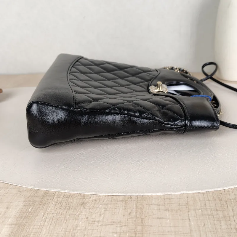 Chanel Crossbody Bag31Bag Black Waxed Leathermini23 × 5.5 × 22 cm — detail view 3 of 11