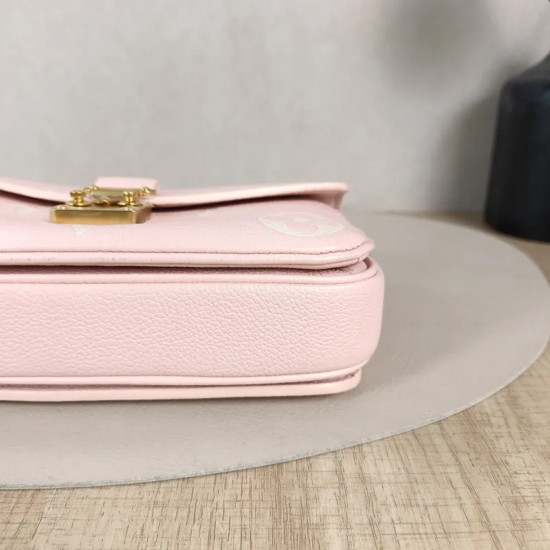Louis Vuitton Crossbody Bag Pochette Métis East West Empreinte Embossed Calfskin Monogram Small21.5 × 6 × 13.5 cm — detail view 7 of 11